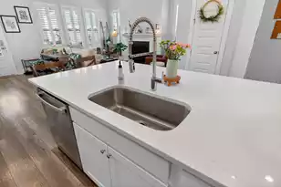 202 Ashworth Dr, Summerville, SC 29486 - Photo 10