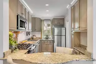 16 Logan St, Charleston, SC 29401 - Photo 4