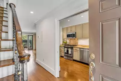 16 Logan Street #B, Charleston, SC 29401 - Photo 8