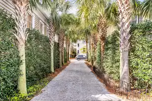 16 Logan St, Charleston, SC 29401 - Photo 36