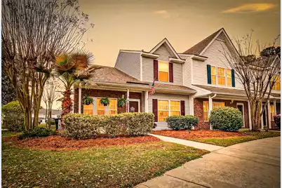 300 Yellow Hawthorn Circle, Summerville, SC 29483 - Photo 2