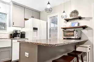 300 Yellow Hawthorn Cir, Summerville, SC 29483 - Photo 16
