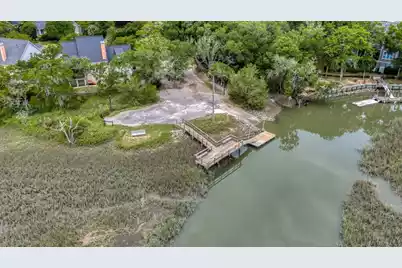 1082 Old Battery Circle, Charleston, SC 29412 - Photo 8
