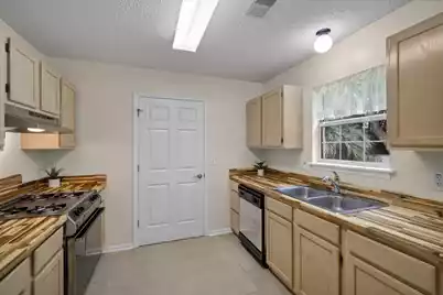 1082 Old Battery Circle, Charleston, SC 29412 - Photo 16