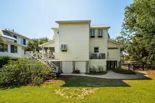 401 Seabreeze Ln, Sullivans Island, SC 29482 - Photo 34