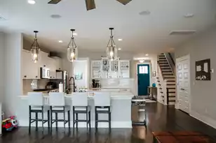 393 Oak Park St, Summerville, SC 29483 - Photo 10