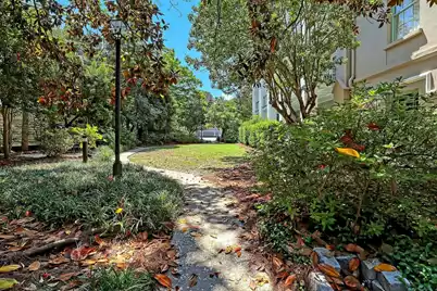 67 Legare Street #104, Charleston, SC 29401 - Photo 6