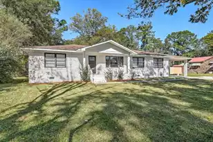 702 Palmetto Street N, Summerville, SC 29483 - Photo 2