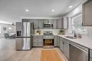702 Palmetto Street N, Summerville, SC 29483 - Photo 12
