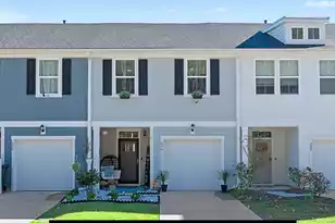 524 Trotters Ln, Moncks Corner, SC 29461 - Photo 1