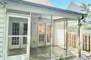 2160 Kings Gate Ln, Mount Pleasant, SC 29466 - Photo 10