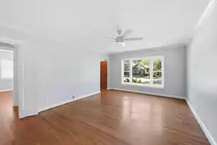 2043 Wappoo Dr, Charleston, SC 29412 - Photo 4