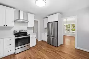 2043 Wappoo Dr, Charleston, SC 29412 - Photo 10