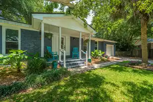 1454 Waterway Ct, Mount Pleasant, SC 29464 - Photo 2