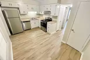 930 Blackrail Ct, Mount Pleasant, SC 29464 - Photo 2
