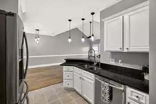 1984 Folly Road, Charleston, SC 29412 - Photo 16