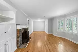 562 Fort Johnson Rd, Charleston, SC 29412 - Photo 8