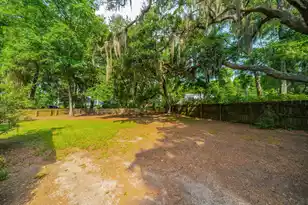 562 Fort Johnson Rd, Charleston, SC 29412 - Photo 34