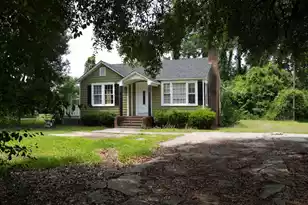 509 E Moore St, Olanta, SC 29114 - Photo 2