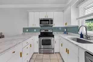 1462 Point Ln N, Mount Pleasant, SC 29464 - Photo 18
