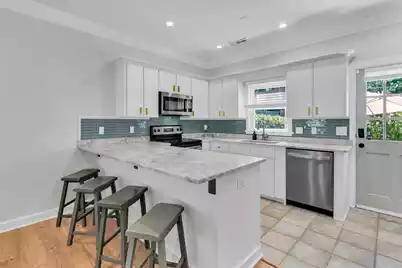 1462 Point Lane N #B, Mount Pleasant, SC 29464 - Photo 14