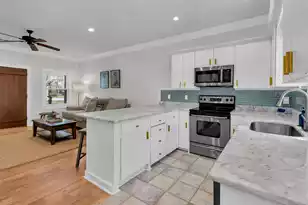 1462 Point Ln N, Mount Pleasant, SC 29464 - Photo 16