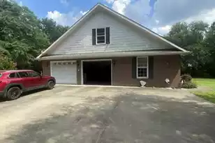 1440 Fellowship Dr, Manning, SC 29102 - Photo 8