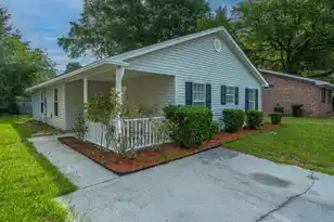 1437 Swamp Angel Ct, Charleston, SC 29412 - Photo 4
