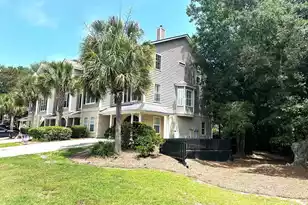 2858 Woodland Park Dr, Mount Pleasant, SC 29466 - Photo 2