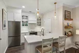 200 Bucksley Ln, Charleston, SC 29492 - Photo 10