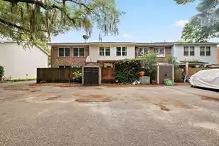 1082 Shadow Dr S, Mount Pleasant, SC 29464 - Photo 16