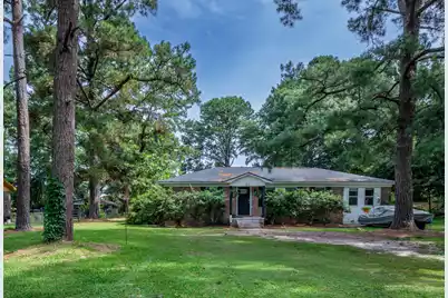 300 End Drive W, Moncks Corner, SC 29461 - Photo 2