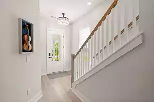 135 Morton Street E, Summerville, SC 29486 - Photo 4