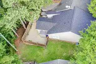8069 Vermont Rd, North Charleston, SC 29418 - Photo 4