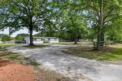 845 Butternut Road E, Summerville, SC 29483 - Photo 2
