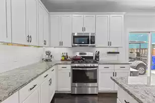 4984 Jenkins Ave, North Charleston, SC 29405 - Photo 14