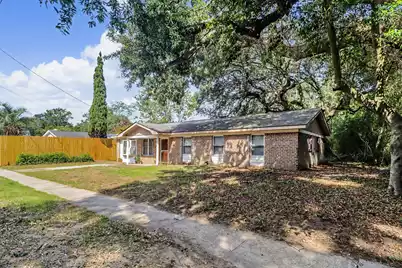 616 Center Street, Mount Pleasant, SC 29464 - Photo 6