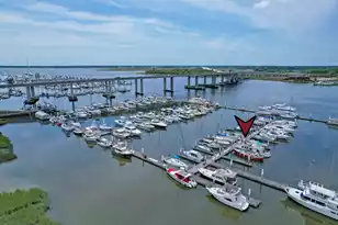 33 Lockwood Dr, Charleston, SC 29401 - Photo 1