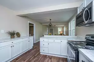 1146 Bennett Cir, Holly Hill, SC 29059 - Photo 10