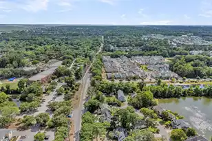 1602 Rifle Range Rd, Mount Pleasant, SC 29464 - Photo 10