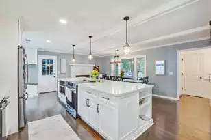 1053 Planters Curve, Mount Pleasant, SC 29464 - Photo 8