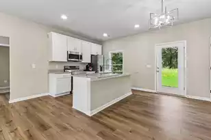 1235 Sawyer St, Orangeburg, SC 29115 - Photo 6