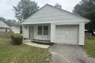 300 MacGregor Dr, Summerville, SC 29486 - Photo 1