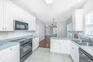 111 Foxglove Ave, Summerville, SC 29483 - Photo 14