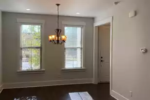 250 Oak Park St, Summerville, SC 29486 - Photo 4