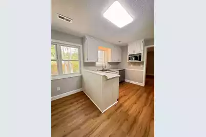 210 Grayson Street, Walterboro, SC 29488 - Photo 32