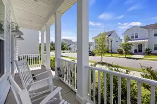 204 Magnolia Garden Dr, Summerville, SC 29483 - Photo 2