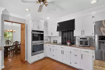 800 Milldenhall Road, Mount Pleasant, SC 29464 - Photo 16