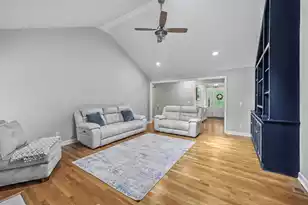818 Law Ln, Mount Pleasant, SC 29464 - Photo 14