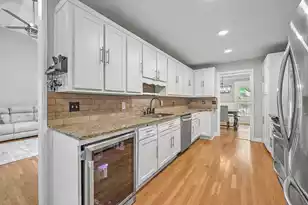 818 Law Ln, Mount Pleasant, SC 29464 - Photo 20